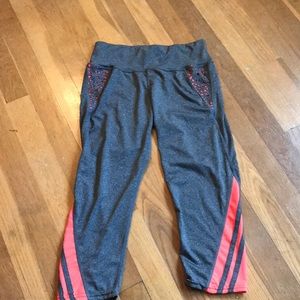Women’s athletic pants